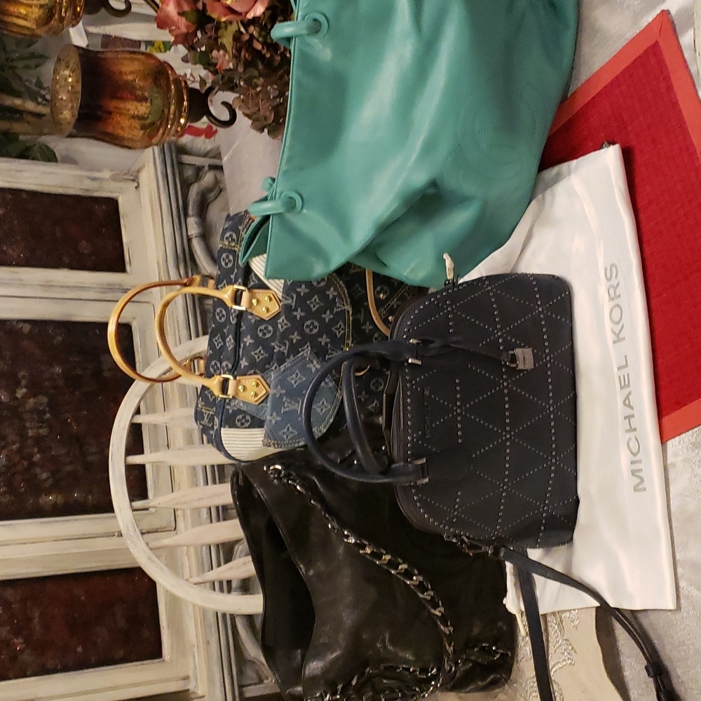 Michael kors satchel / Crossbody